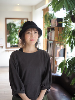 スタイリスト＆アイリスト　高岡真規子